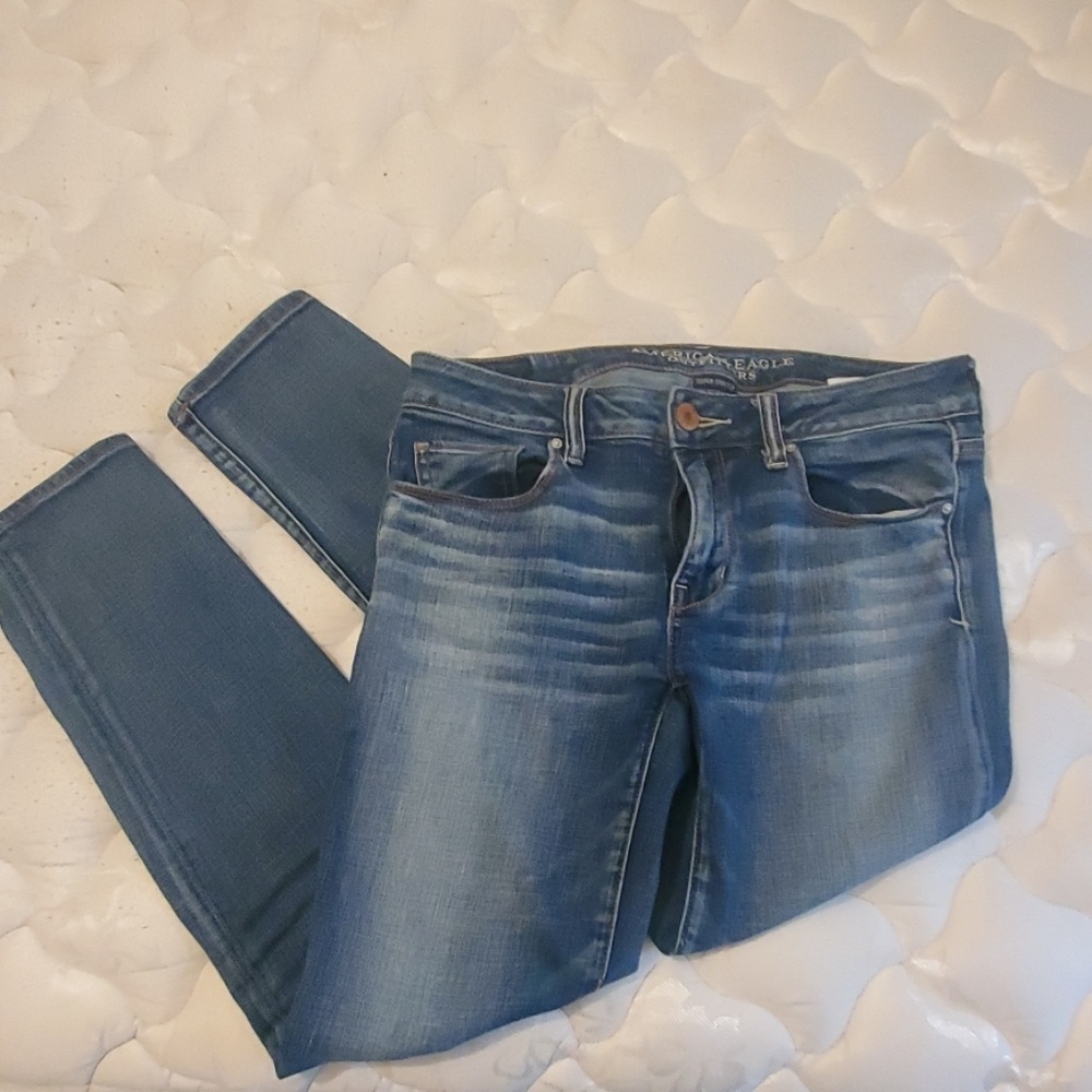 American Eagle Jean's size 6 short